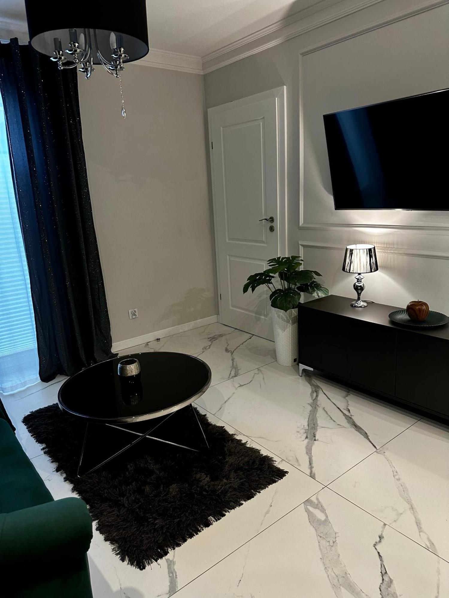 Apartamenty Kielce- Apartament Szmaragd Przy Zalew Kielecki, Faktura, Parking, Centrum Ngoại thất bức ảnh